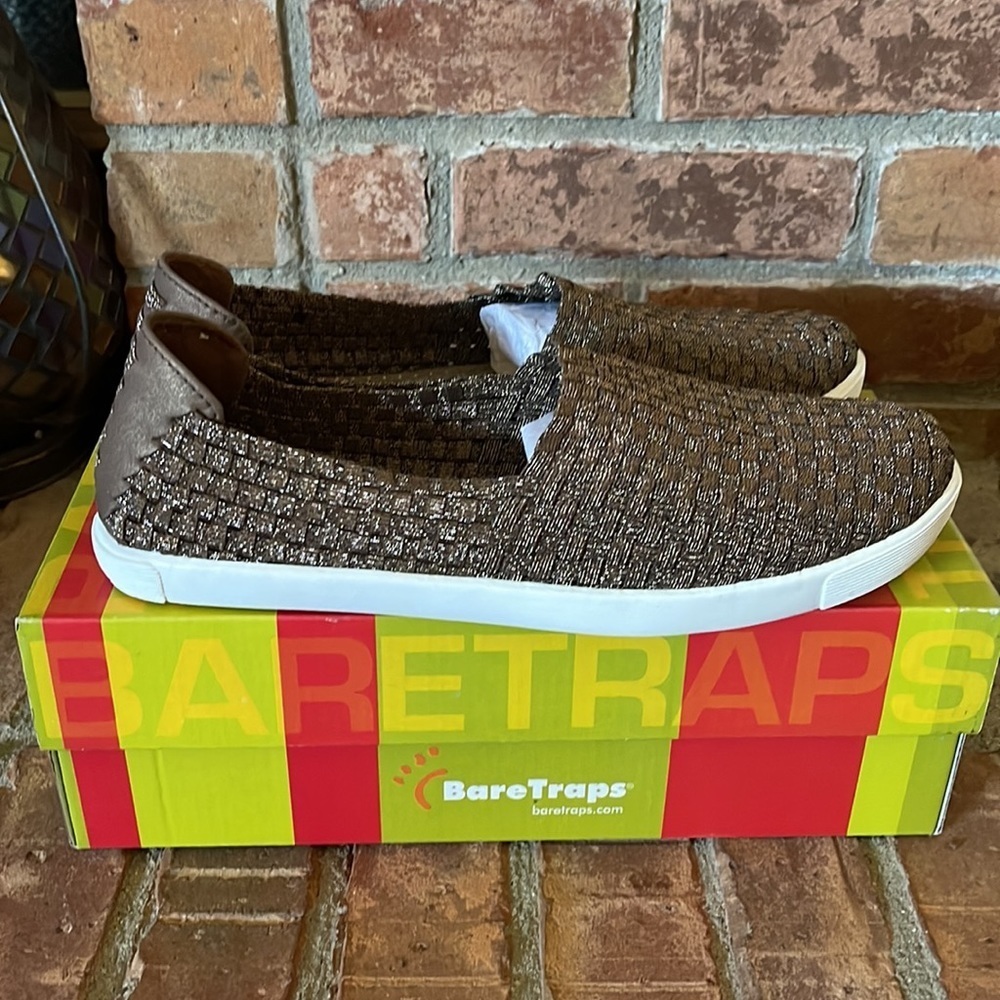 NIB BareTraps Tricia Bronze Slip On Shoes - Picture 3 of 7